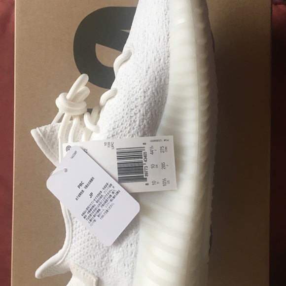 YEEZY boost 350. New in box - Picture 4 of 6